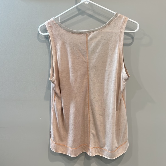 Hem & Thread Colorblock Pocket Tank - Picture 2 of 4
